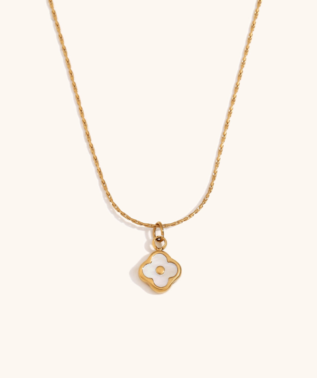 Clover Pendant Necklace