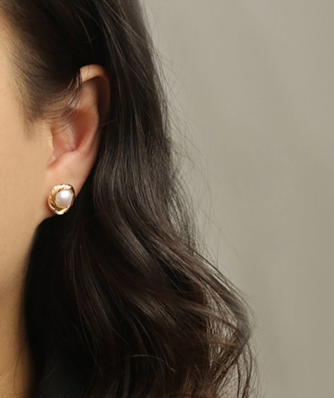 Elegant Pearl Stud Earrings