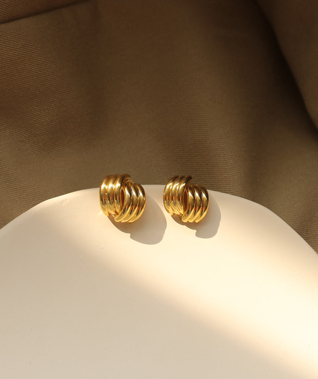 Unique Line Stud Earrings