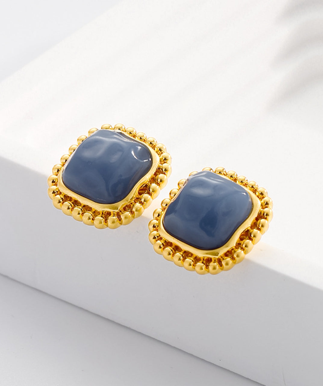 Elegant Vintage Stud Earrings