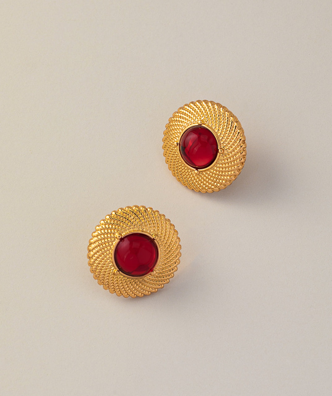 Vintage Elegance Stud Earrings