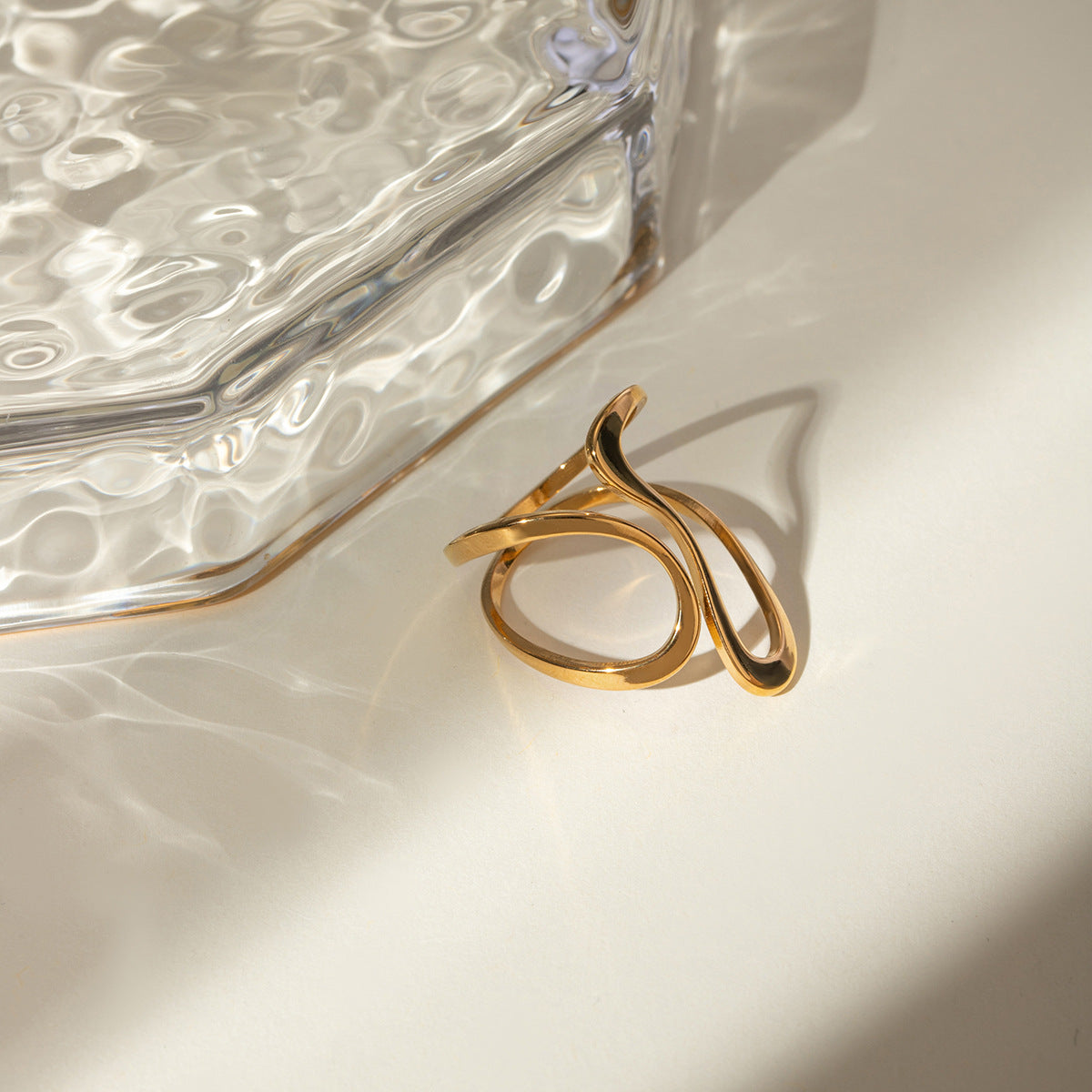 Line Design Statement Ring