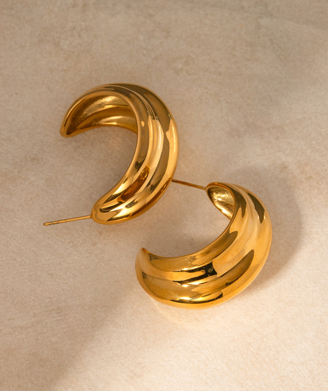 Elegant Gold Hoop Earrings