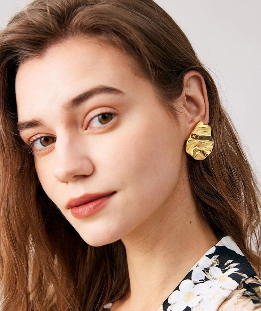 Pleated Stud Earrings