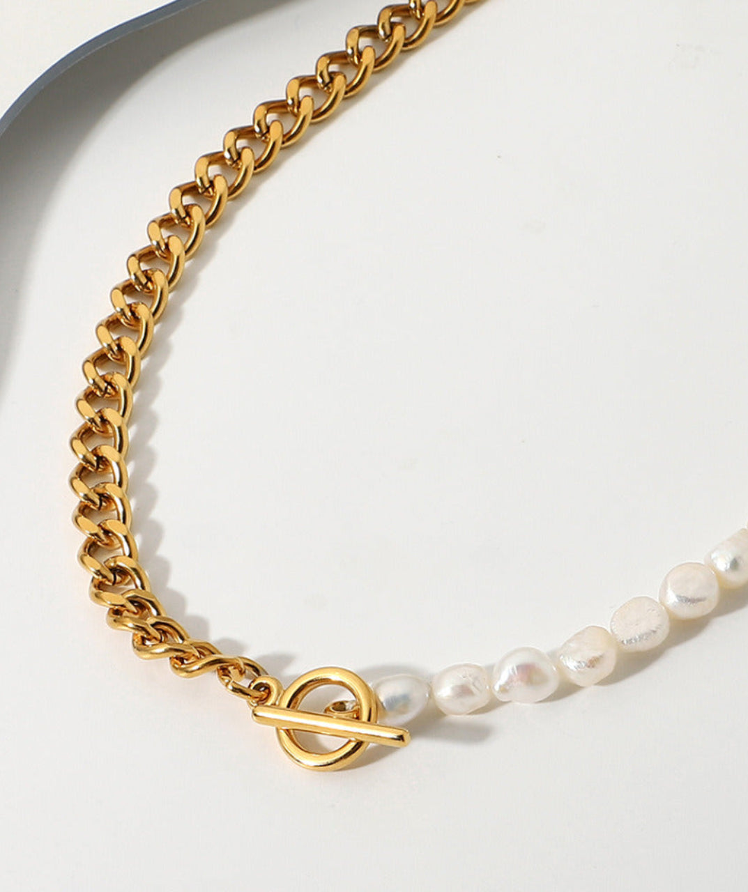 Toggle Clasp Pearl Necklace