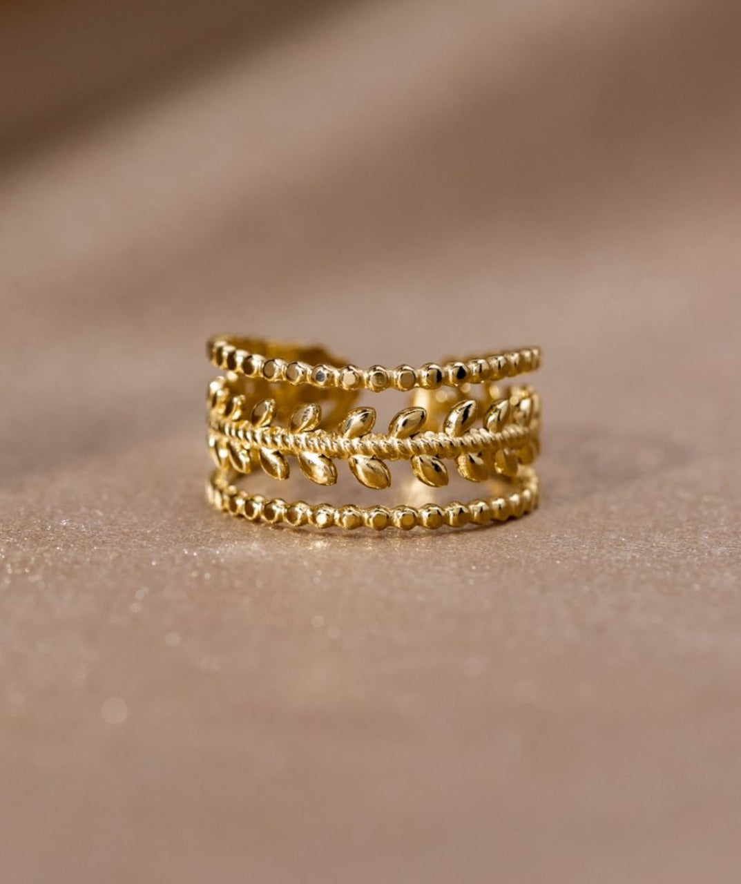 Leaf Hollow Stackable Ring