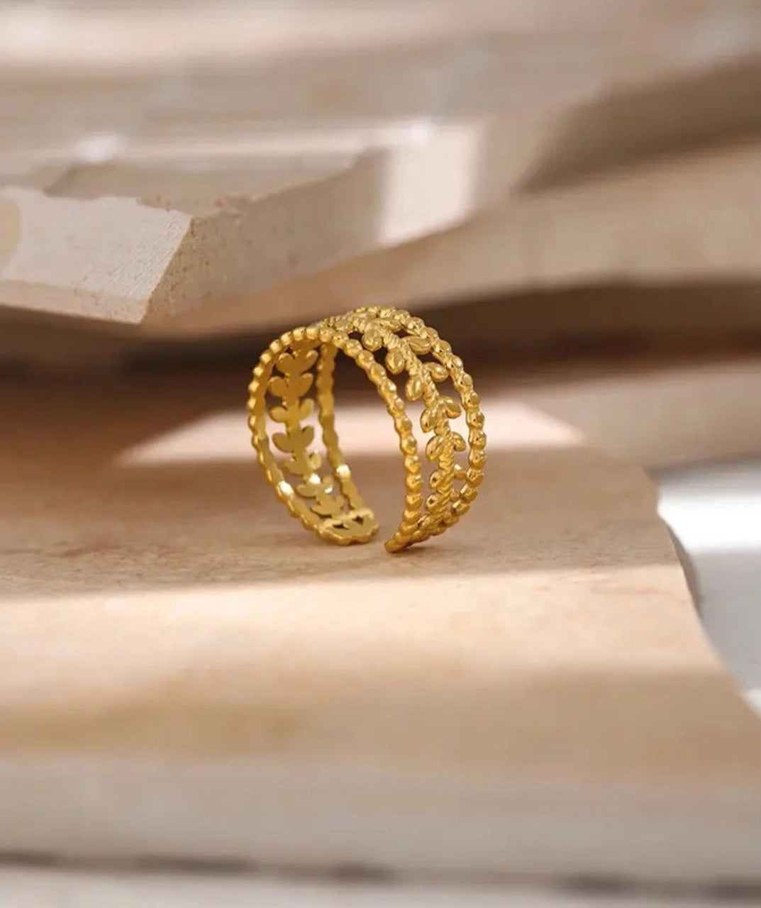 Leaf Hollow Stackable Ring