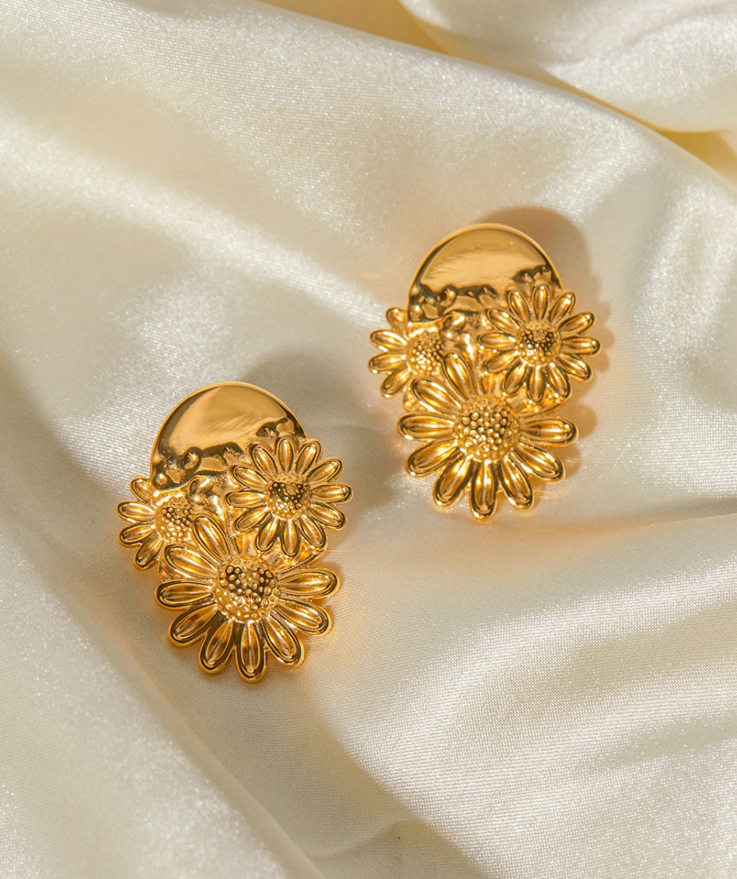 Daisy Stud Earrings